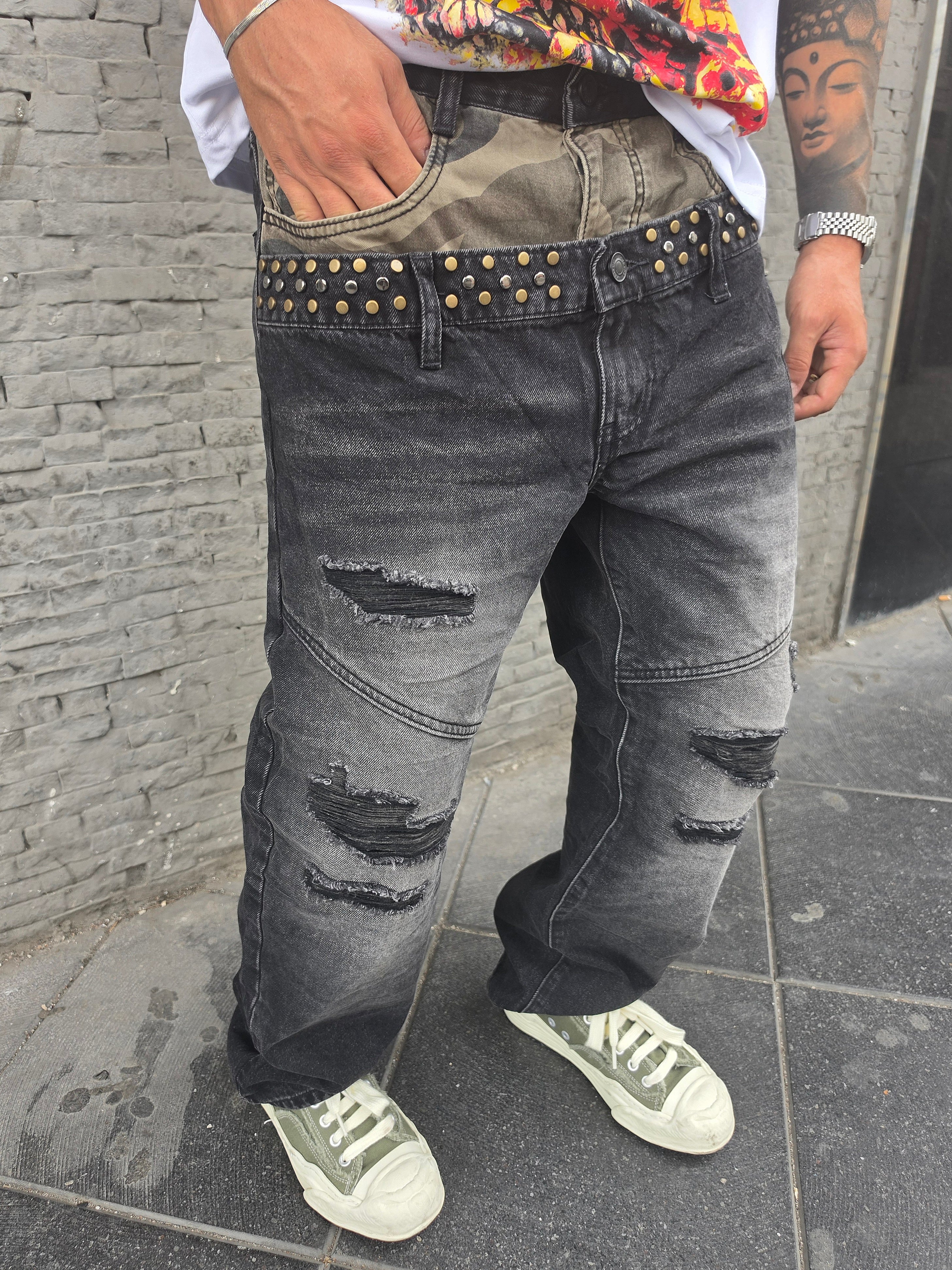 DivergentOutfit
