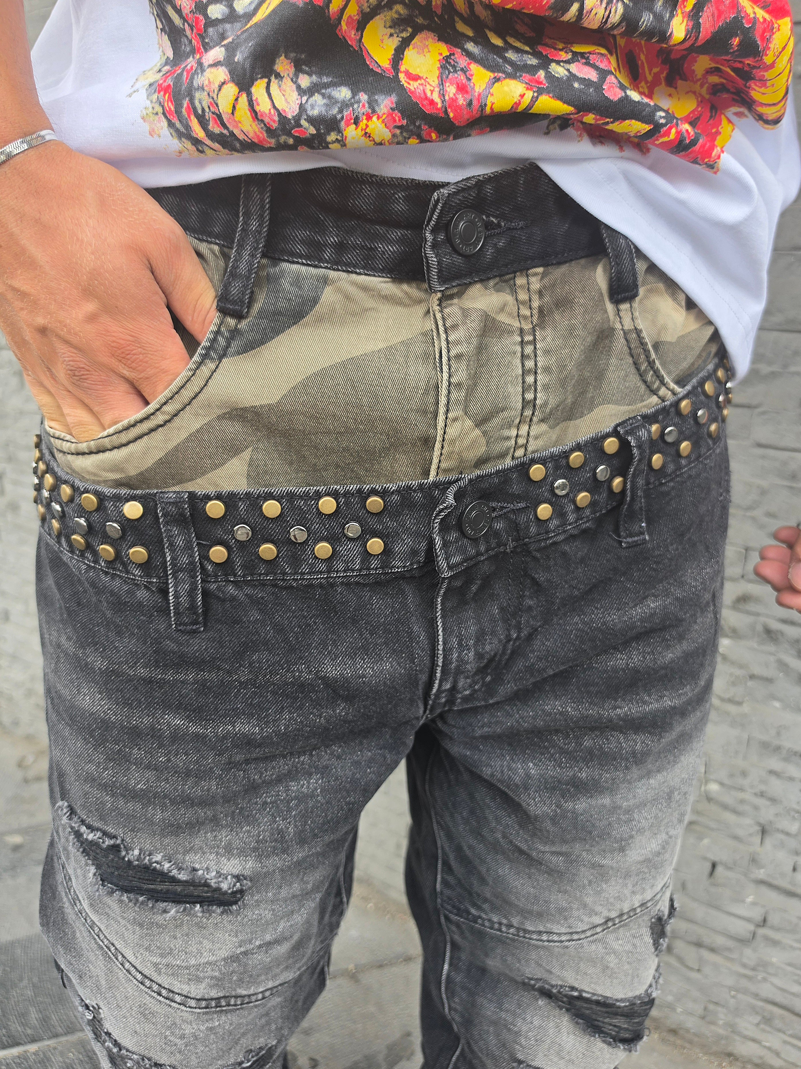 DivergentOutfit