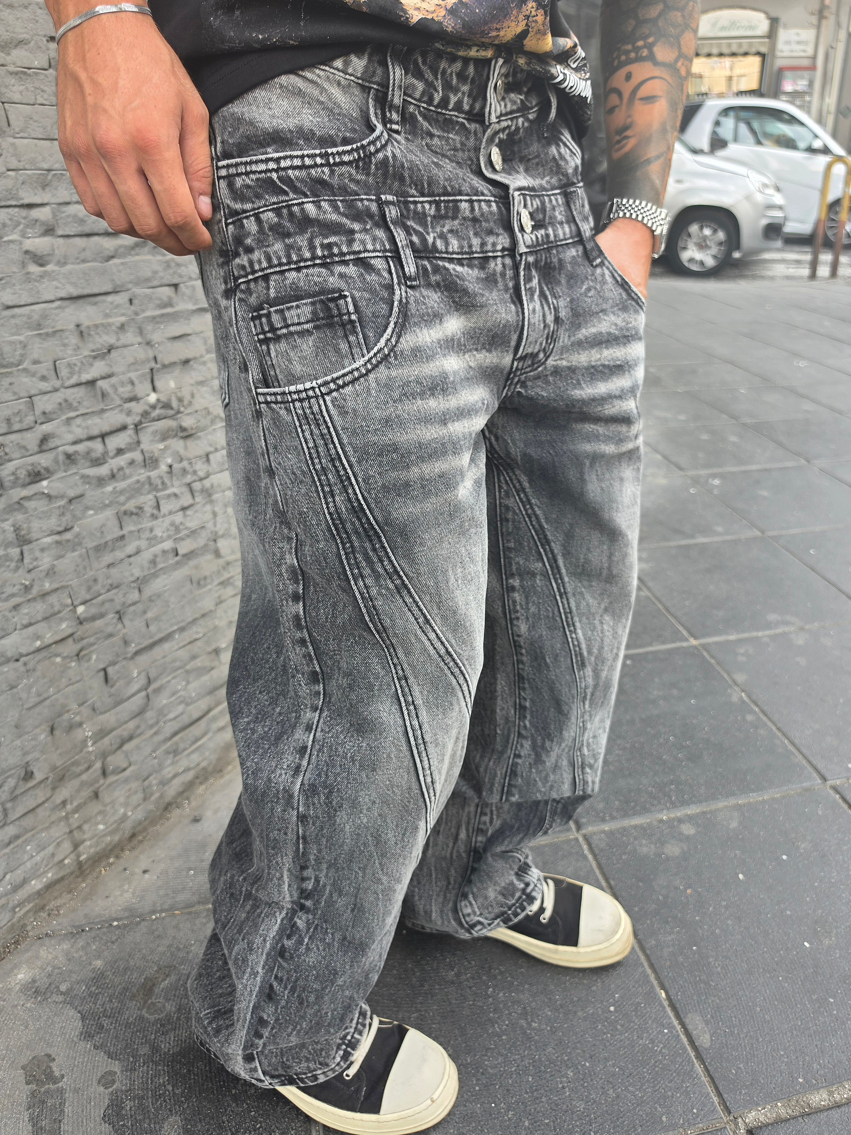 DivergentOutfit